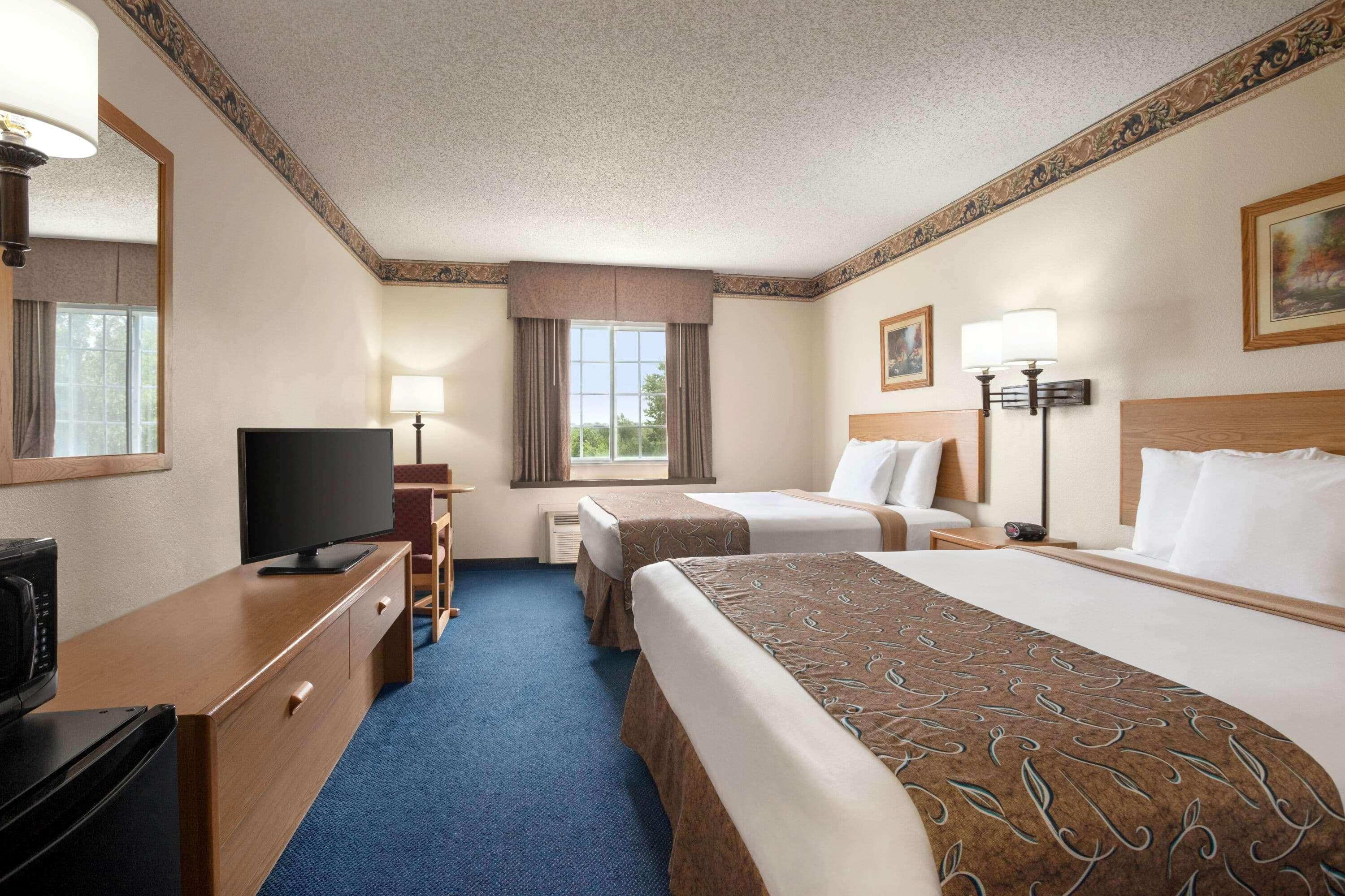 Travelodge By Wyndham Fort Scott Εξωτερικό φωτογραφία