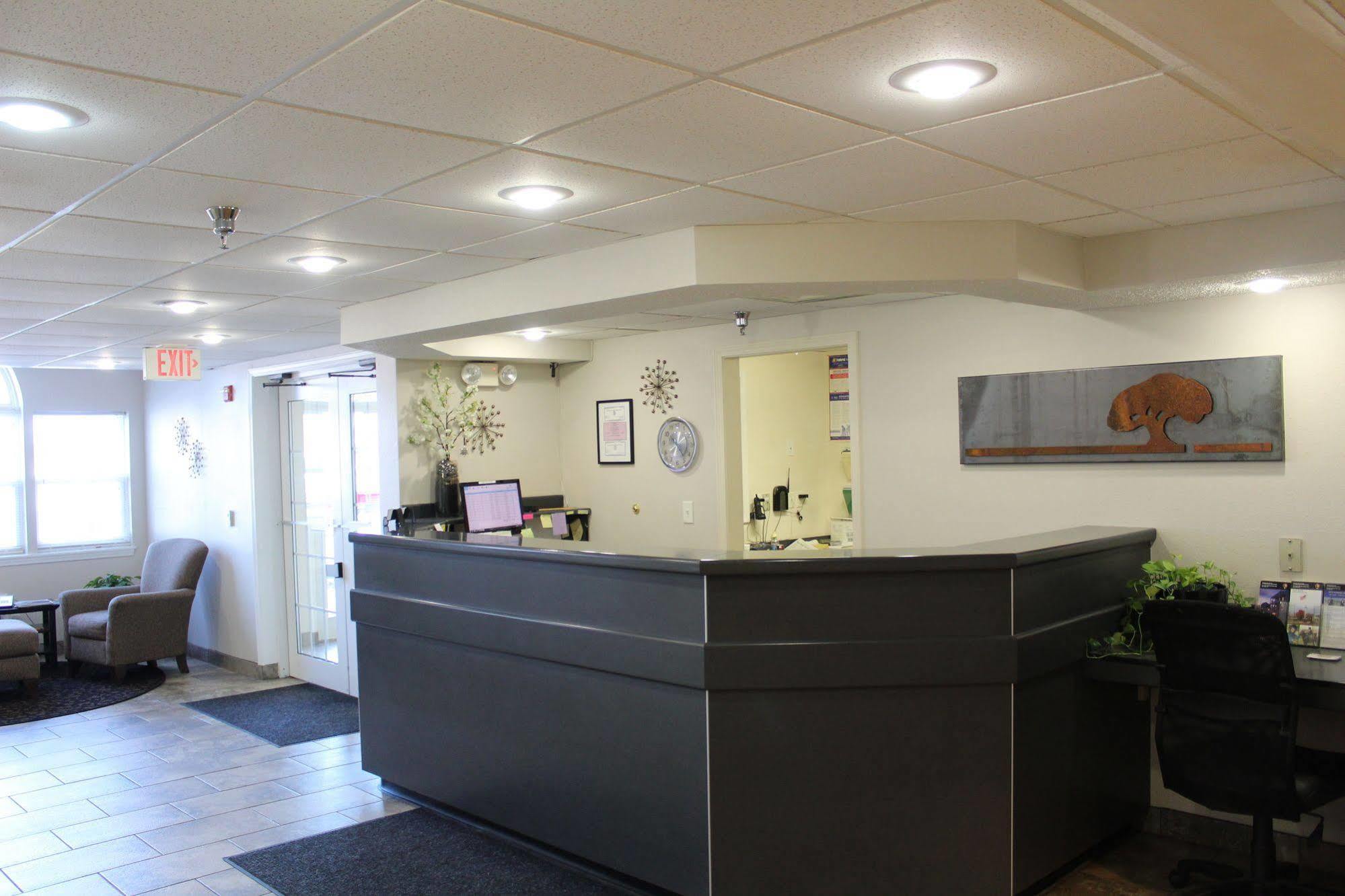Travelodge By Wyndham Fort Scott Εξωτερικό φωτογραφία